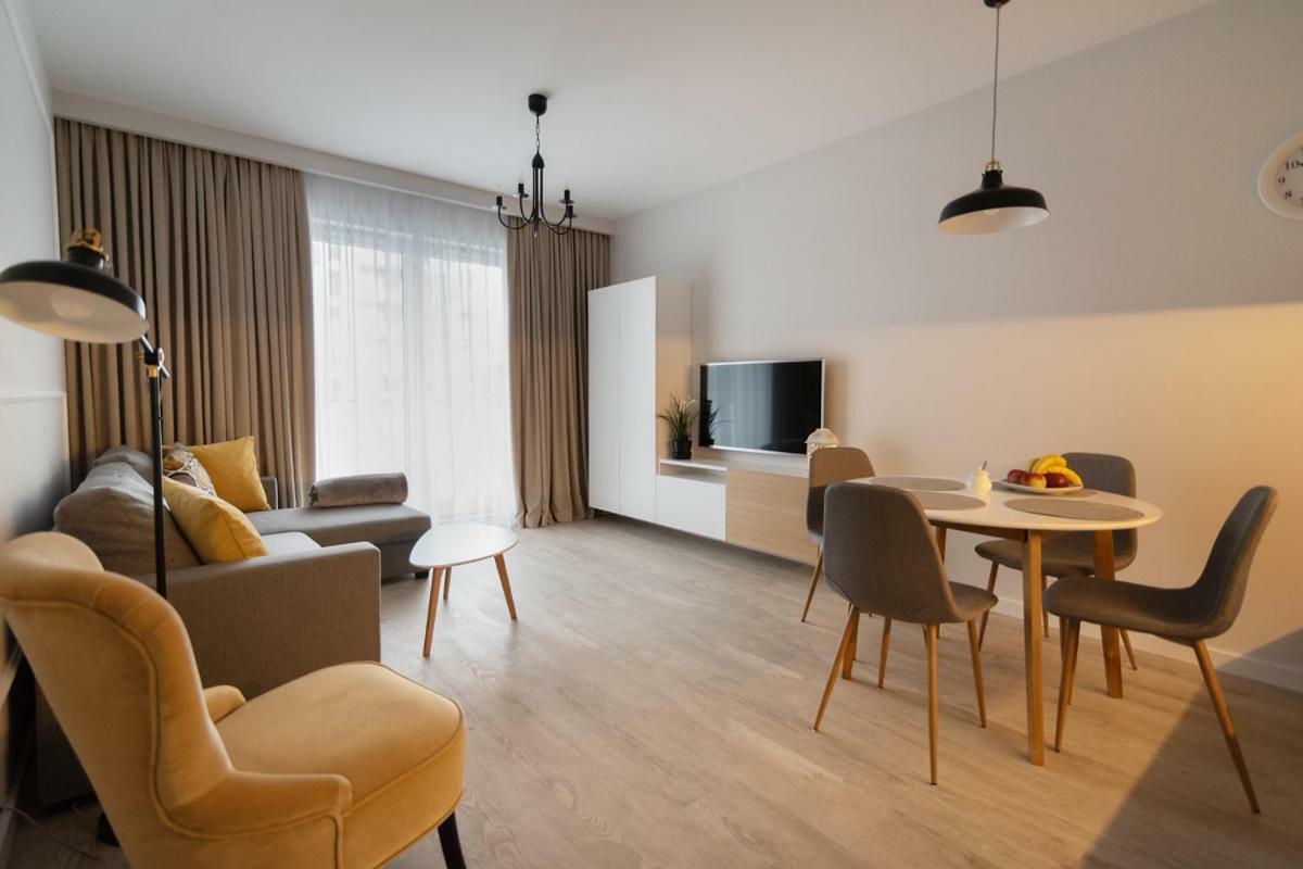 Apartament Tuwima Park Apartment Олщин Екстериор снимка