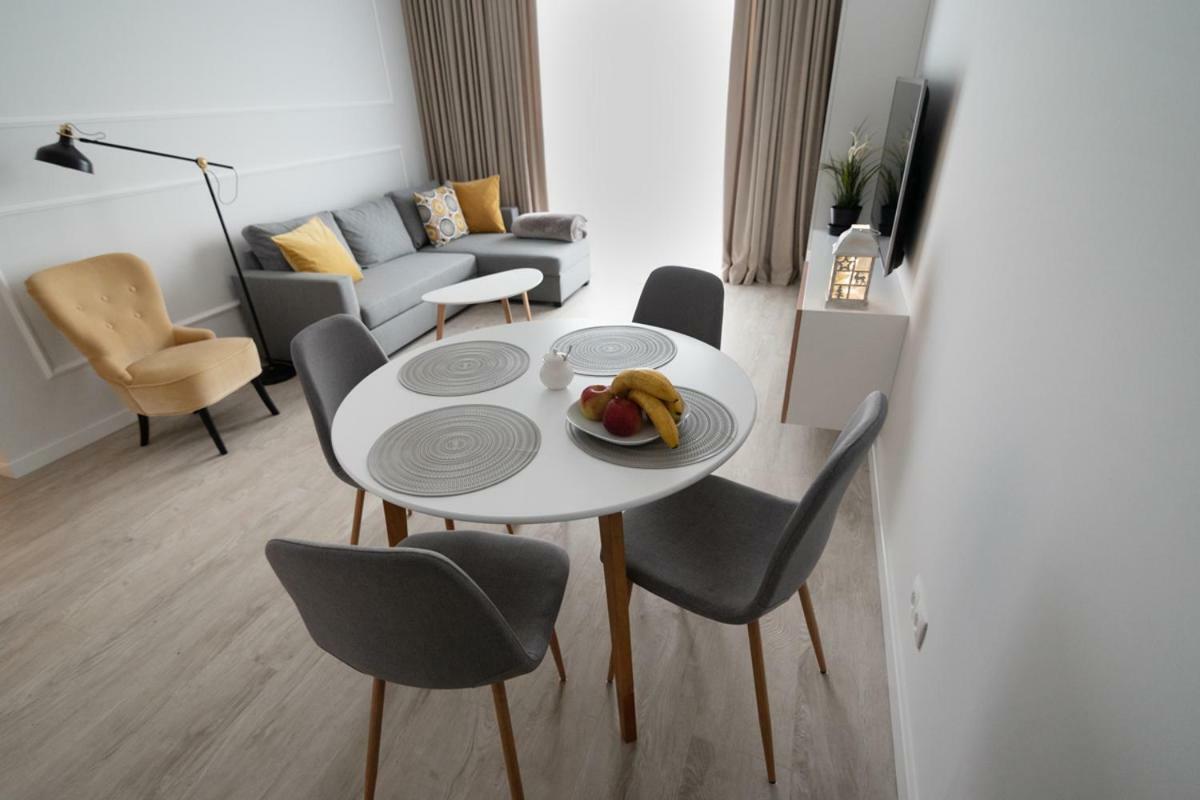 Apartament Tuwima Park Apartment Олщин Екстериор снимка