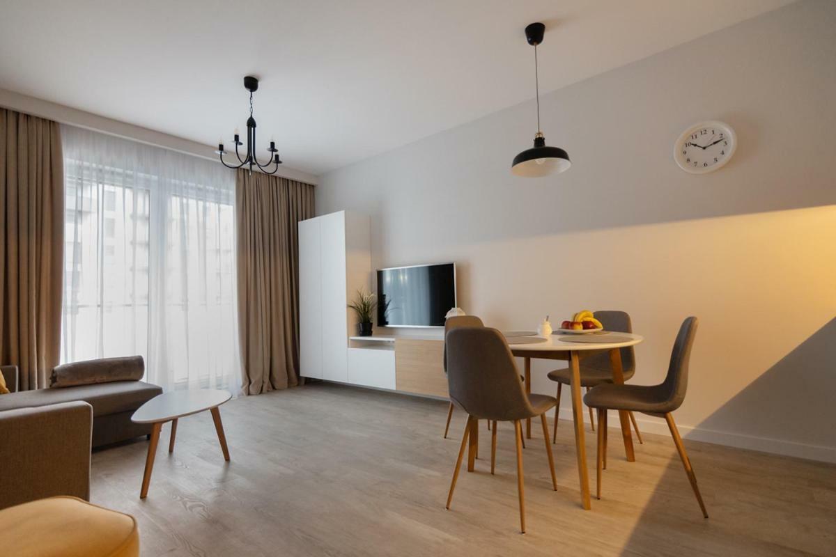 Apartament Tuwima Park Apartment Олщин Екстериор снимка